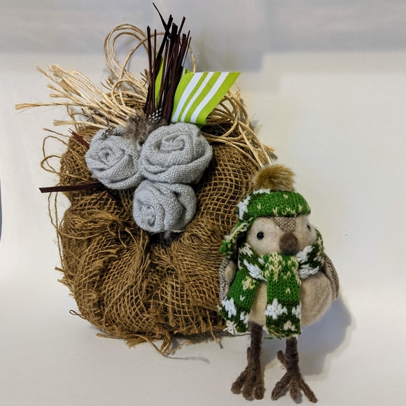 Burlap Wreath with Winter Bird - Picture 2 of 5